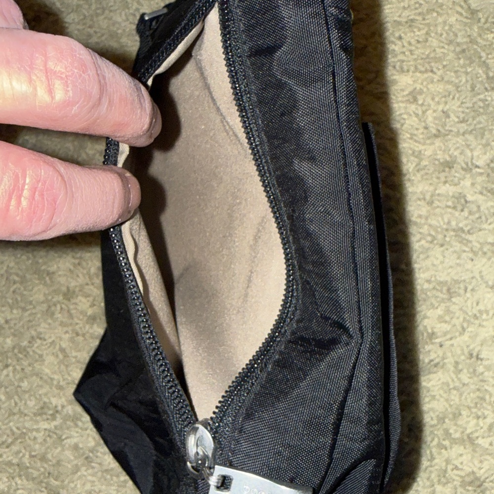 Baggallini Black Crossbody Bag - Picture 5 of 15